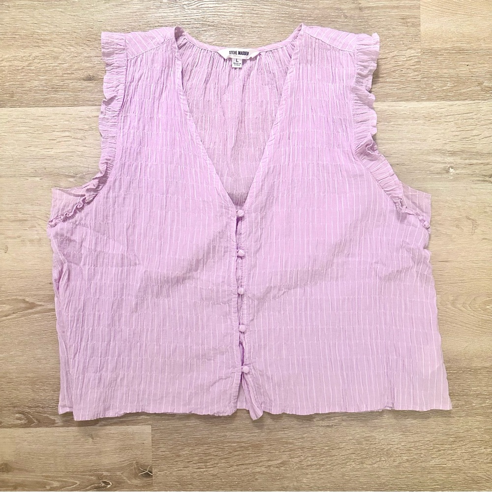 Steve Madden Women’s Sleeveless Ruffle Blouse Button Up Purple Pink Feminine